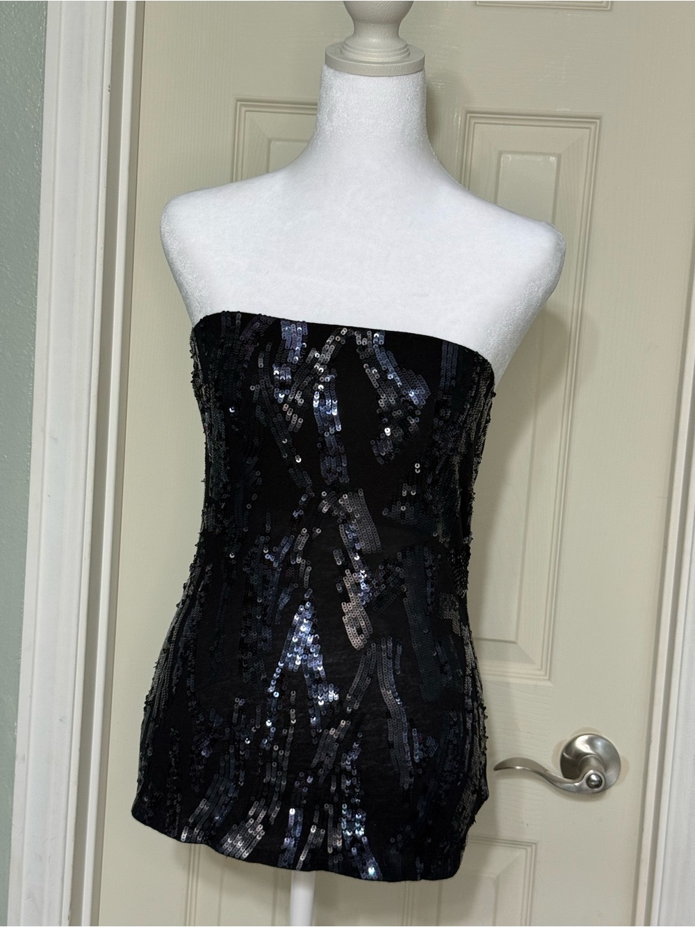 Express Small Women’s Black Sequined Tube Top